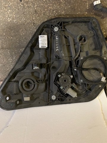 Механизм стеклоподъемника двери задней, правой 83481C2000 HYUNDAI