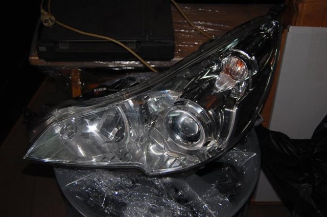 Фары 84001AJ01E SUBARU