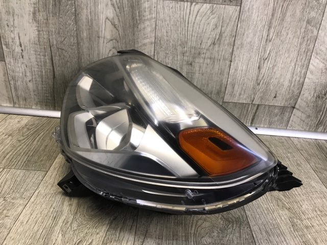 Блок фара левая 84009752 GM