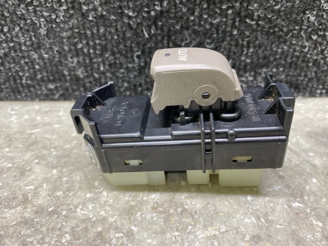 TOYOTA 8403060032 в наличии Павлоград