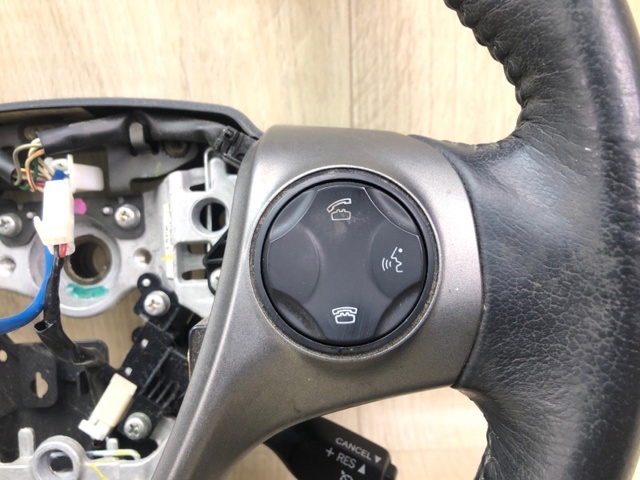 842500T020 TOYOTA Блок кнопочных переключателей рулевого колеса купить в Одесса