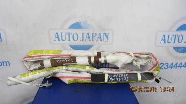 Шторка боковая правая 850203Q000 HYUNDAI