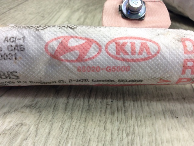 Подушка безопасности, боковая, правая 85020G5000 HYUNDAI