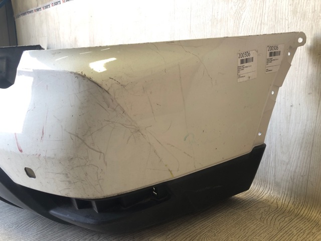 Задний бампер 850225HK0H NISSAN