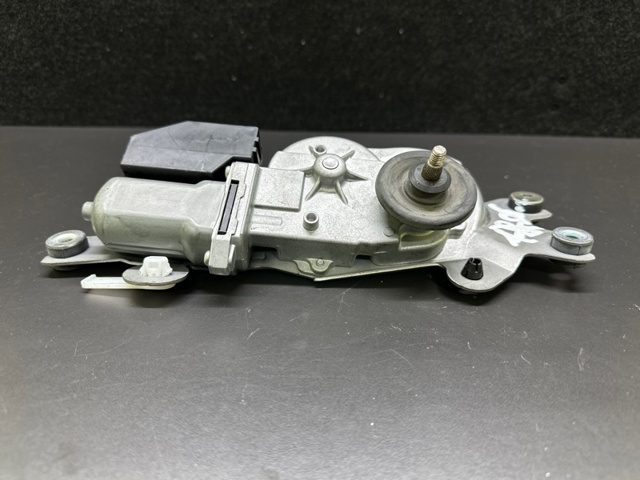 Стеклоочиститель двери задка 8513048070 TOYOTA