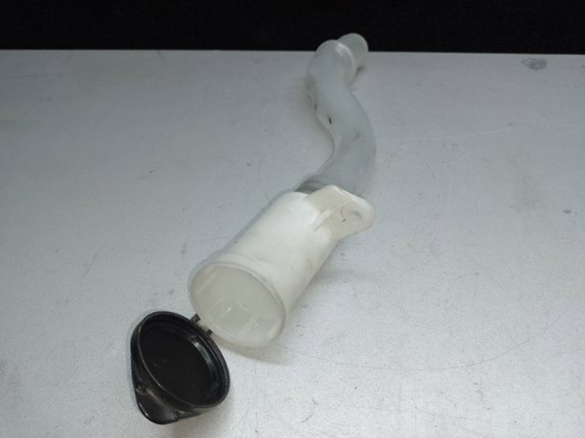 Горловина бачка омывателя 8530150010 TOYOTA