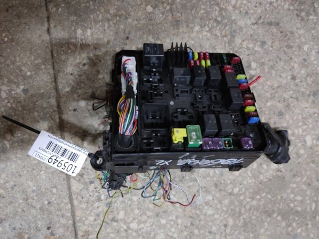 Монтажный блок предохранителей 8565A111 MITSUBISHI