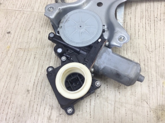 8570233010 TOYOTA Мотор стеклоподъемника двери передней левой купить в Житомир