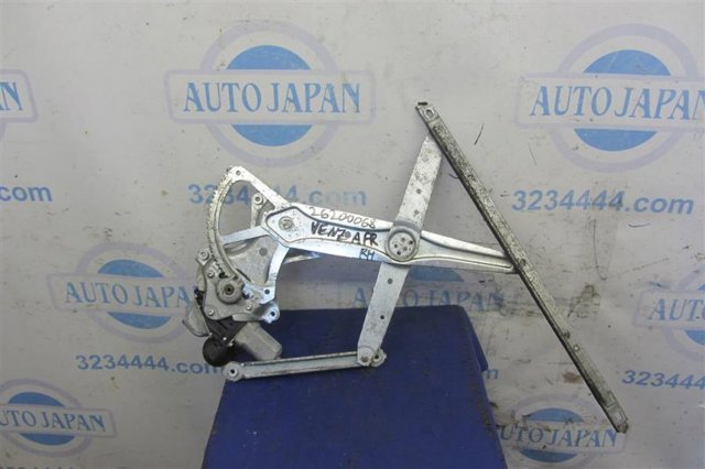 Мотор стеклоподъемника двери передней, правой 857100E040 TOYOTA