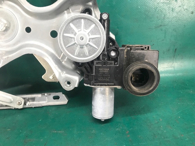 TOYOTA 8571078011 Мотор стеклоподъемника двери передней правой в наличии Павлоград