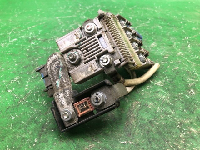 Монжатный блок реле 8571A027 MITSUBISHI
