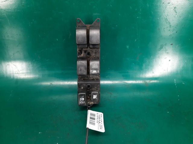 MITSUBISHI 8608A044 Кнопочный блок управления стеклоподъемником передний левый в наличии Кривой Рог