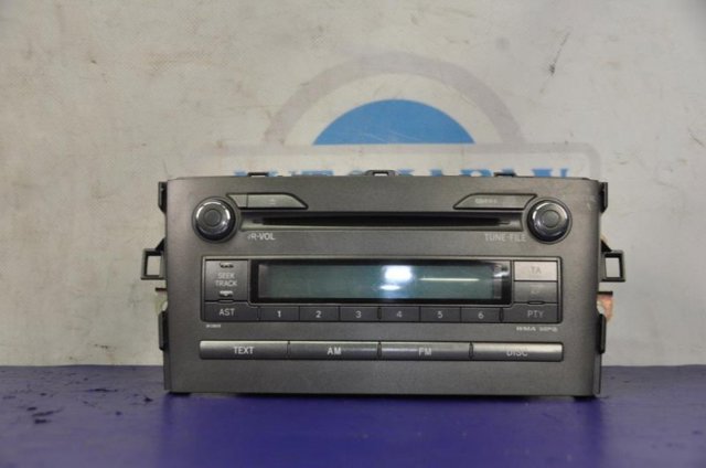 Радиоприемник Toyota Auris UKP