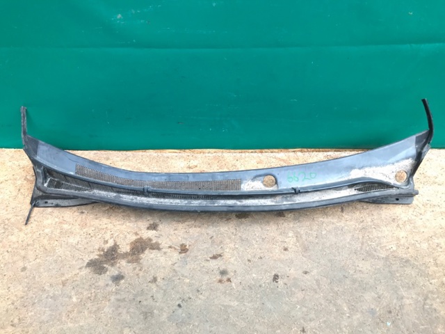 Водосток лобового стекла, жабо 86150A9001 HYUNDAI