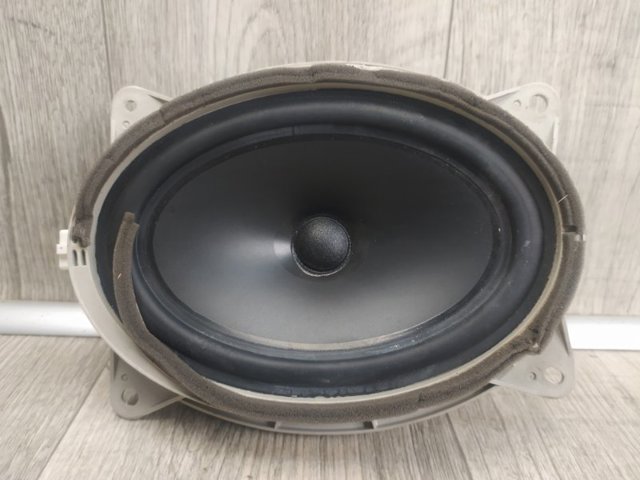 Динамик передней двери 8616076050 TOYOTA