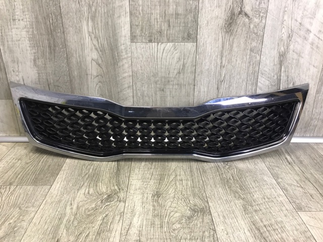 Облицовка радиатора 863502T000 HYUNDAI