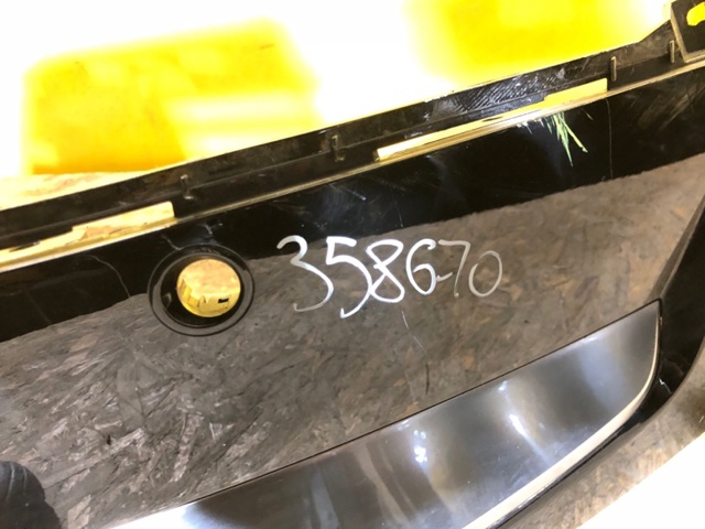 86350AT100BKL Решетка радиатора купить Львов