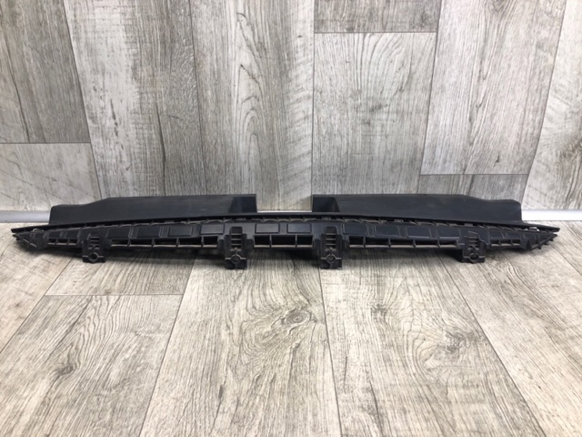 HYUNDAI 86356F3500 Накладка (рамка) решетки радиатора в наличии Винница
