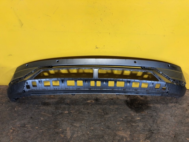 Передний клык бампера 86512GI000 HYUNDAI