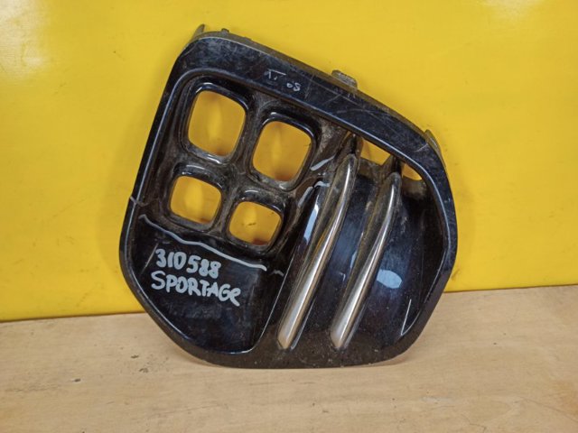 Ободок (окантовка) фары противотуманной левой 86521F1300 HYUNDAI