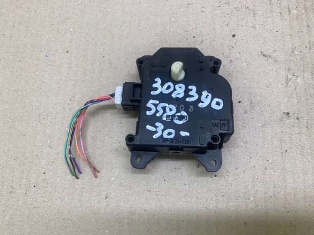 Мотор заслонки печки 8710606130 TOYOTA
