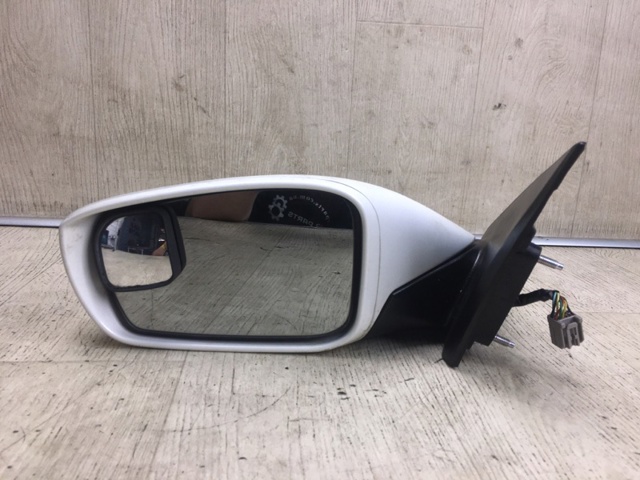 Левое боковое зеркало 876104R030 HYUNDAI