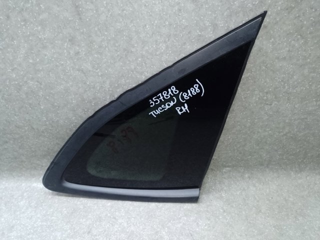 Стекло багажного отсека, правое 87820D3010 HYUNDAI