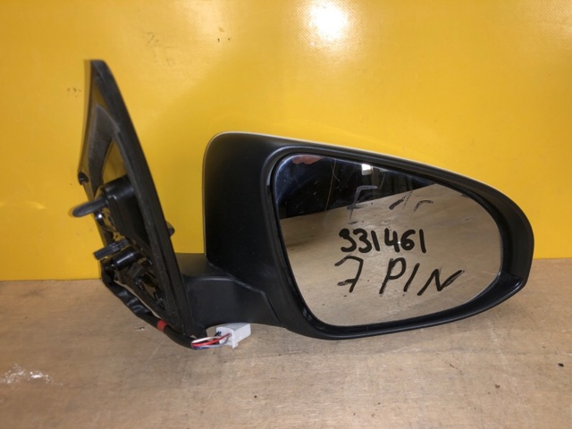 Наружное зеркало правое 8791002G20 TOYOTA