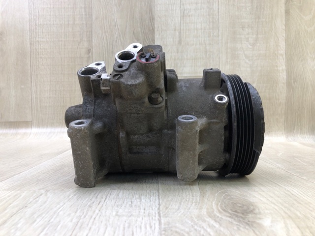 TOYOTA 8831002710 Компрессор кондиционера в наличии Черновцы