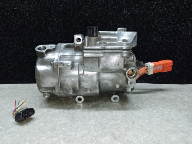 8837076010 TOYOTA Компрессор кондиционера купить в Сумы