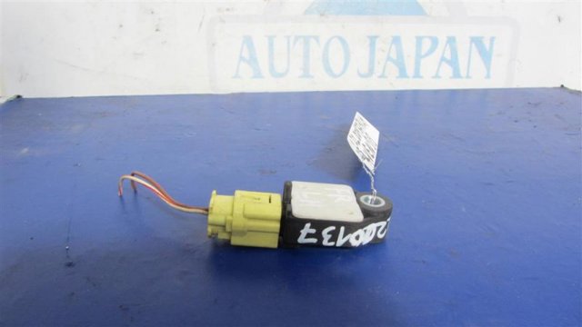 Датчик Эйрбэг передний 8917409060 TOYOTA