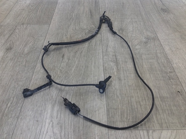 Сенсор АБС 8954206081 TOYOTA