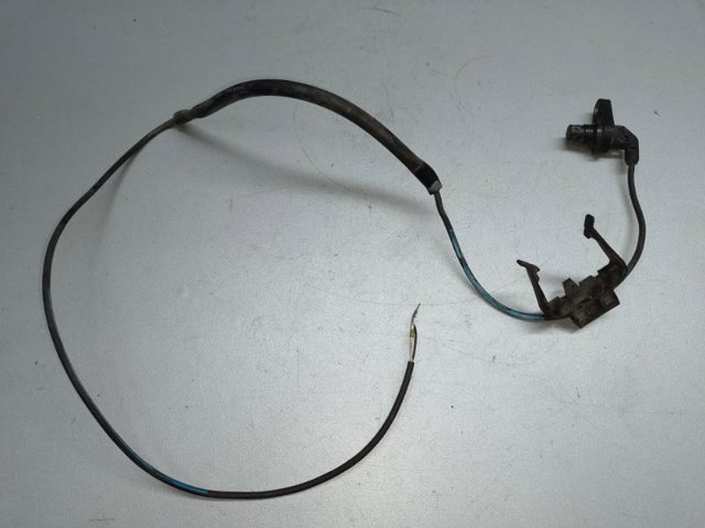 Датчик ABS передний левый 8954348050 TOYOTA