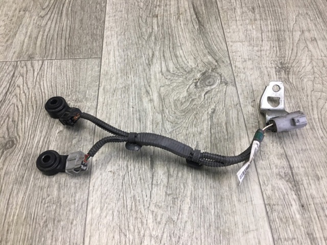 Датчик детонации 8961506010 TOYOTA