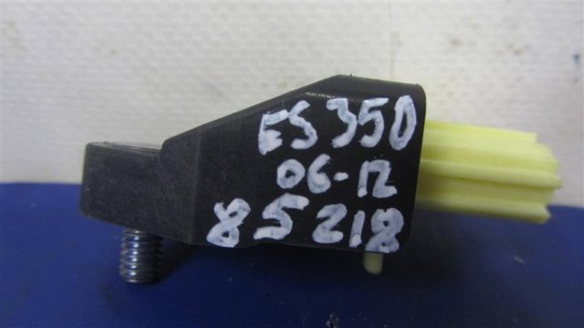 8983133010 TOYOTA Датчик удара купить в Ирпень