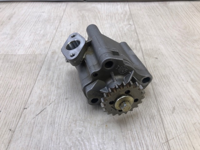 Масляный насос 8E5G6600AE FORD