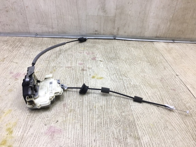 Запор кабины 8J1837015B VAG