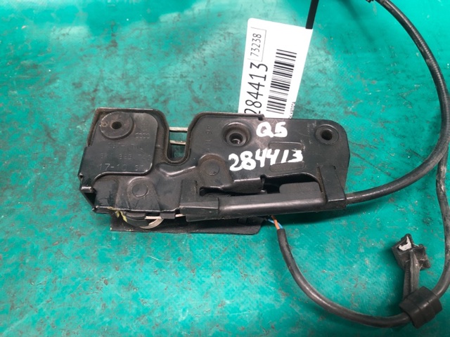 VAG 8K0823509D Замок капота в наличии Украина