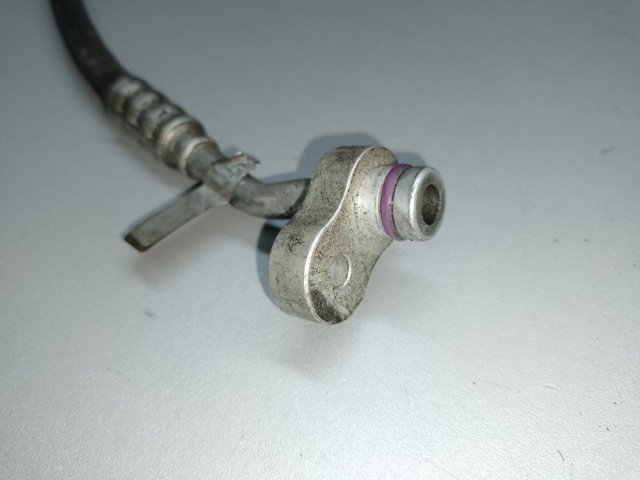 VAG 8R0260710L Шланг кондиционера, от радиатора к испарителю в наличии Киев