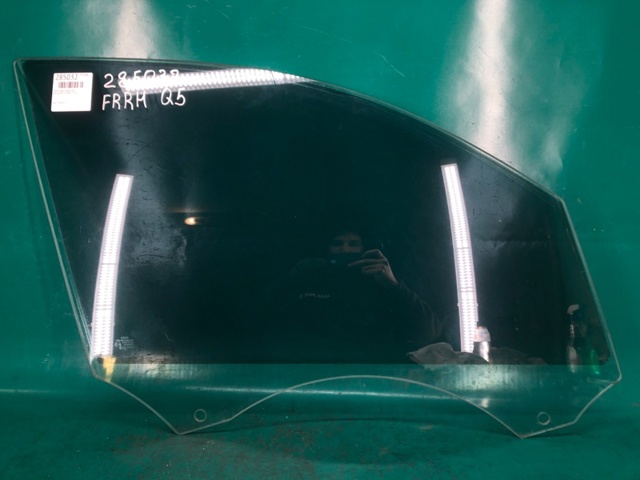 Стекло передней двери, правой 8R0845202C VAG