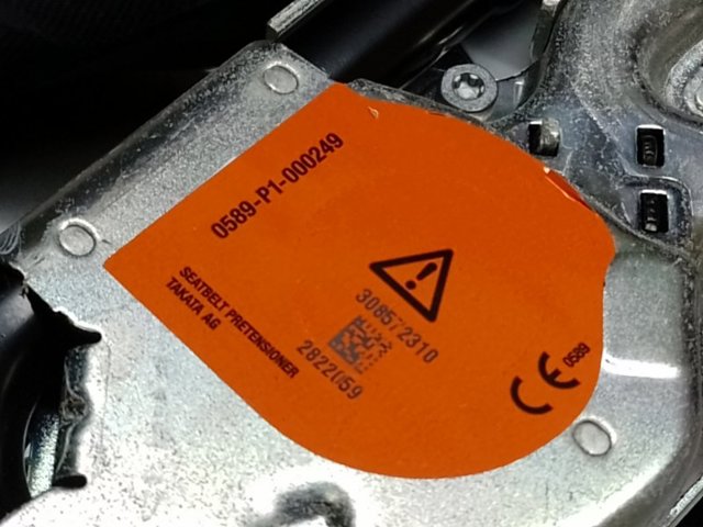 Ремень безопасности передний правый 8R1857706MV04 VAG