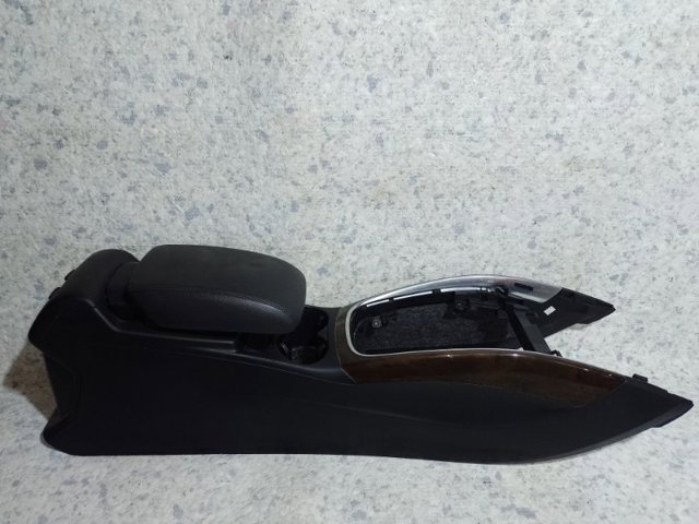 Консоль панели приборов 8R1863241B6PS VAG