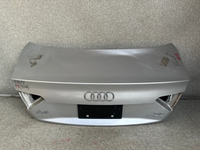 Дверь задняя багажная 8T0827023AJ VAG