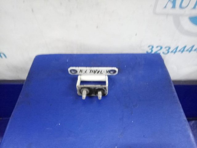 90400JG000 NISSAN Петля задней двери купить в Харьков