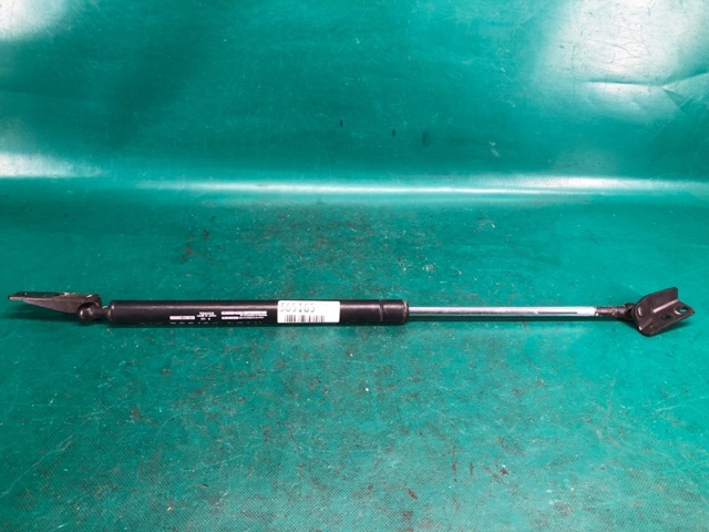 Амортизатор задней двери 90452CG010 NISSAN