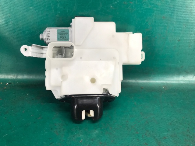 NISSAN 905003JA1B Замок багажника в наличии Николаев