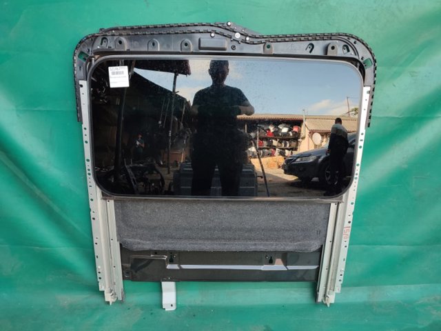 Стекло крыши 912101CA1A NISSAN