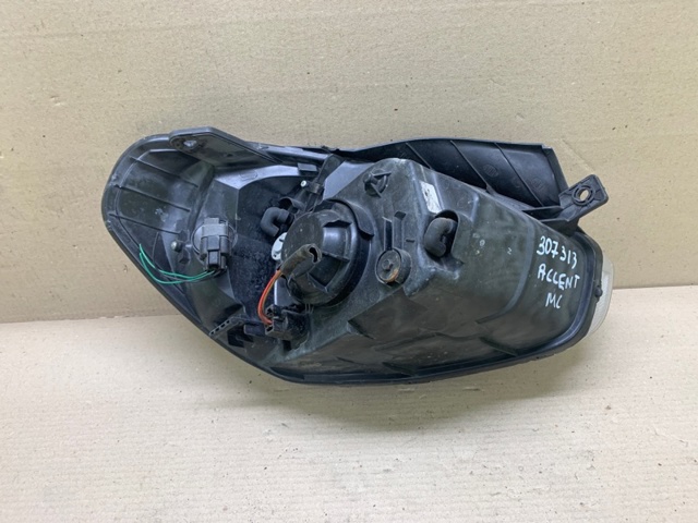921011E011 HYUNDAI Фара левая купить в Винница