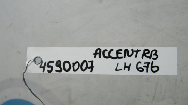 921011R010 Левая фара купить Винница