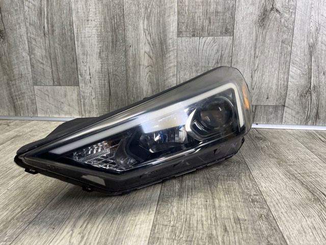 92101D3500 HYUNDAI Левая фара купить в Днепр